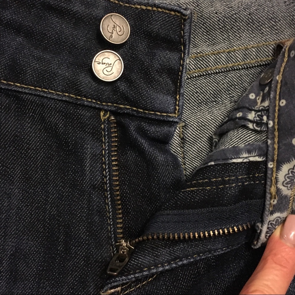 PAIGE CROPPED DARK DENIM HIDDEN HILLS JEANS - Picture 5 of 8